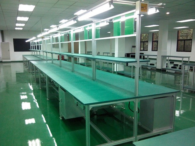 流水線(xiàn)工作臺(tái).jpg